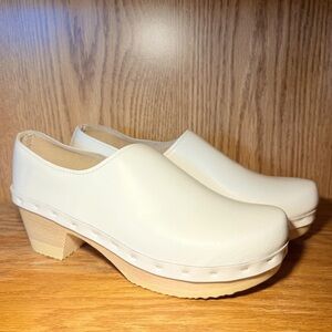 No.6 Ashby White Closed Back Clog Mule Shoes Heels Mid Wooden Heel 39 8.5 9